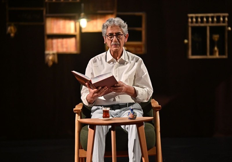 اینجا «چهلتیکه» تلویزیون است؛ دیدارمان با آقای حکایتی تازه شد تلویزیون , سریال , بازیگر , شبکه نسیم , کتاب ,