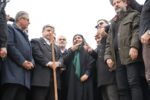 ببینید | اتمام عملیات ریل گذاری راه‌آهن اردبیل-میانه با حضور وزیر راه و شهرسازی