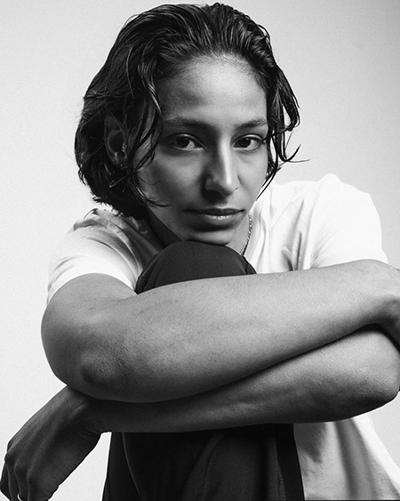 نادیا ملیتی, نادیا ملیتی الجزایری