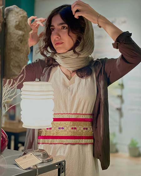 بنفشه ریاضی, زندگی شخصی بنفشه ریاضی