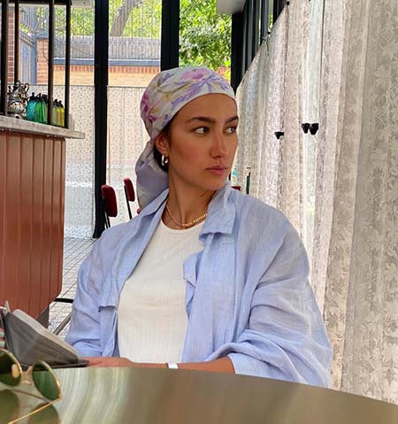 دنیز دانش صمدی, بیوگرافی دنیز دانش صمدی