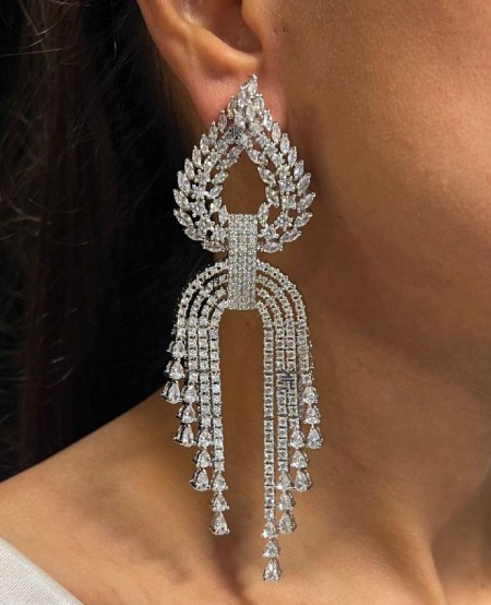 مدل گوشواره شندلیر چگونه است