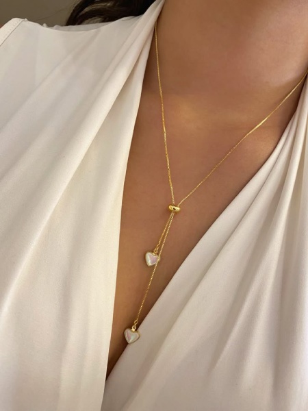 گردنبند لاریت چیست