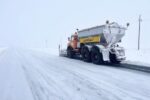 ویدئو| تلاش ۴۸ ساعته راهداران شهرستان آشتیان برای برف‌روبی و باز نگه داشتن محورهای مواصلاتی