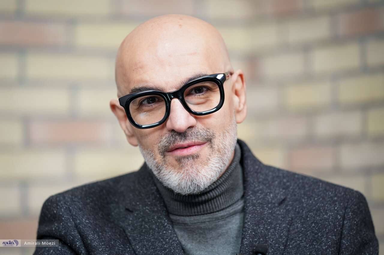 از سختیهای نشان دادن زندگی شاعرانه فروغ فرخزاد تا مستند کردن زیبایی جهان/ رامین حیدری فاروقی: سانسور حاصل ترس از خود است و هراس از احتمال آشکارگی از سختیهای نشان دادن زندگی شاعرانه فروغ فرخزاد تا مستند کردن زیبایی جهان/ رامین حیدری فاروقی: سانسور حاصل ترس از خود است و هراس از احتمال آشکارگی