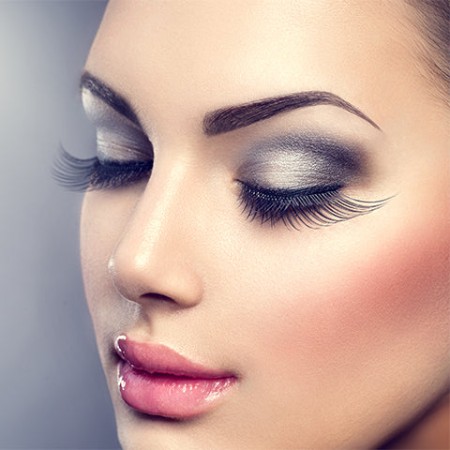 ابروهای پرپشت و طبیعی