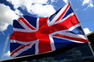 بریتانیا چت‌بات‌های هوش مصنوعی را مشمول قوانین ایمنی آنلاین می‌کند