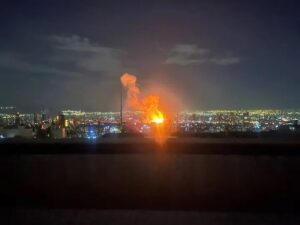 آغاز رایزنی برای پایان حملات اسرائیل به زیرساخت‌ها