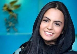 دلنوشته احساسی سارا حاتمی برای ایران: قلبم را به خاک میهنم خواهم سپرد