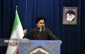 ارتش و سپاه در اوج اقتدار جهانی هستند؛اعتماد به مسئولان، راهکار مقابله