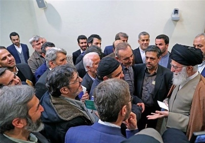 «اگر گوش کنند»؛ از روایت هوشنگ توکلی تا انتقادهای آقای کارگردان شهید , رهبر انقلاب , تلویزیون , سینما ,