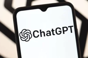 تعداد کاربران فعال هفتگی ChatGPT به ۹۰۰ میلیون رسید