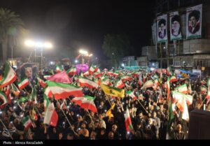 حضور شبانه 25 میلیون ایرانی در میدان/حمایت 67 درصدی از تداوم حضور