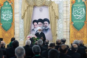 رمز عبور از گردنه‌های سخت، اتحاد و تبعیت از رهبری است