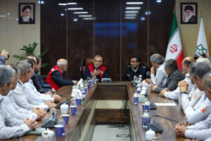 پزشکیان: عبور از چالش‌های پیش‌رو بدون حضور و حمایت مردم ممکن نیست