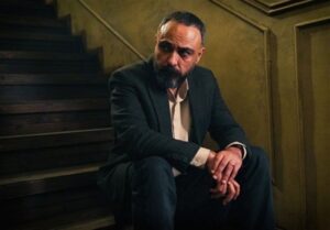 گام تازه هنرمندان؛ علیرضا کمالی و فراخوان حمایت از آسیب‌دیدگان جنگ