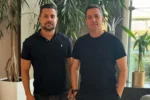 اوسمار و دستیارش به تهران رسیدند