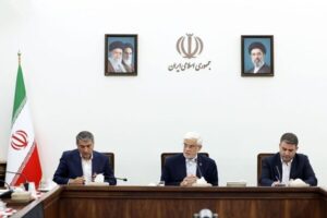 عارف: طرح مقابله با نفوذ بیگانگان به فعالیت علمی کشور ضربه می‌زند